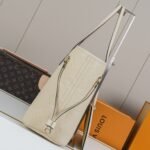 Louis Vuitton Neverfull MM Crème Beige 31Cm M46676 - Image 4