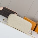 Louis Vuitton Neverfull MM Crème Beige 31Cm M46676 - Image 7
