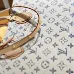 Louis Vuitton Onthego MM Multicolor Beige 35Cm M24708 - Image 7