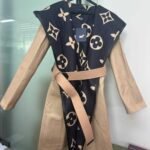 Louis Vuitton Hooded Coat Double Faced Silk Wool Brown 1AAGAV - Image 2