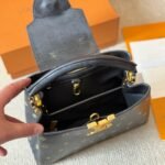 Louis Vuitton Capucines Mini Black 20Cm - Image 5