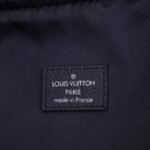 Louis Vuitton Avenue Sling Bag Taiga Black 31Cm LV M30443 - Image 8