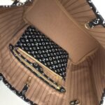 Louis Vuitton Neverfull Monogram Giant Jungle MM White Havana 31Cm M44716 - Image 10