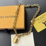 Louis Vuitton LV Edge Necklace Cadenas MP2993 - Image 4