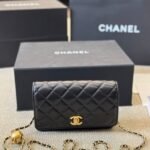Chanel Classic Wallet On Chain Black 19Cm - Image 2