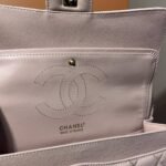Chanel Classic Medium Flap Bag Pink And Gold 25Cm - Image 10