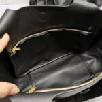 Saint Laurent Le 5 À 7 Bea In Grained Leather Black 50Cm 763435AADUU1000 - Image 6