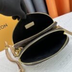 Louis Vuitton Be Alma Monogram Canvas Beige Tag 22Cm - Image 9
