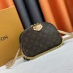 Louis Vuitton Be Alma Monogram Canvas Beige Tag 22Cm - Image 2