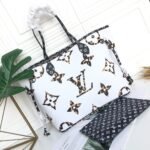Louis Vuitton Neverfull Monogram Giant Jungle MM White Havana 31Cm M44716 - Image 2