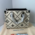 Louis Vuitton Onthego MM White 35Cm M46016 - Image 2