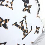 Louis Vuitton Neverfull Monogram Giant Jungle MM White Havana 31Cm M44716 - Image 7