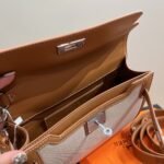 Hermes Kelly Dépêches Pouch Toile Barenia Fauve 26Cm - Image 3