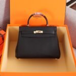 Hermes Kelly Togo Handbag Black 25Cm - Image 2