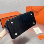 Hermes Birkin 30 Shiny Porosus Crocodile Black 30Cm - Image 3