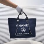 Chanel Deauville Shopping Tote Dark Blue 39Cm - Image 2