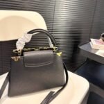Louis Vuitton Capucines MM Bag Black 27Cm M54663 - Image 4