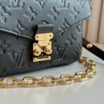 Louis Vuitton Pochette Métis East West Bag Black 21Cm M46595 - Image 3