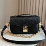 Louis Vuitton Pochette Métis East West Bag Black 21Cm M46595 - Image 2