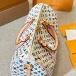 Louis Vuitton Keepall Bandoulière Vanilla 40Cm M25233 - Image 2