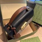 Gucci Padlock GG Supreme Top Handle Black 28Cm - Image 4