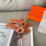 Hermes Oran Sandal Golden Beige H221106Z 79360 - Image 3