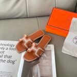 Hermes Oran Sandal Golden Beige H221106Z 79360 - Image 4