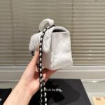Chanel Vintage Small Classic Flap Bag White 20Cm - Image 3