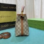 Gucci GG Emblem Mini Bucket Bag Beige And Dark Brown ‎21Cm 815118 FAD6L 9758 - Image 4